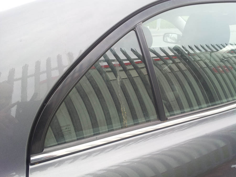 Toyota Avensis T3-X quarter-window-glass-driver-side-rear